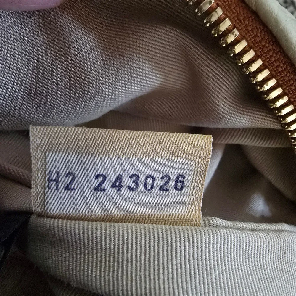 Dooney & Bourke Hobo Bag Womens Large Cream Tan All Weather Leather Vintage